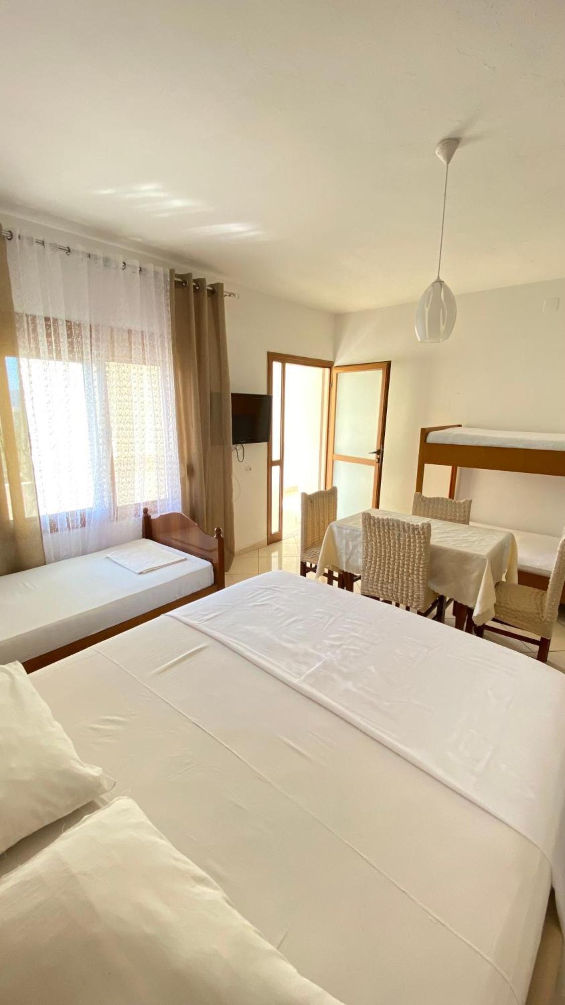 Apartament Radhime Vlorë Exterior foto