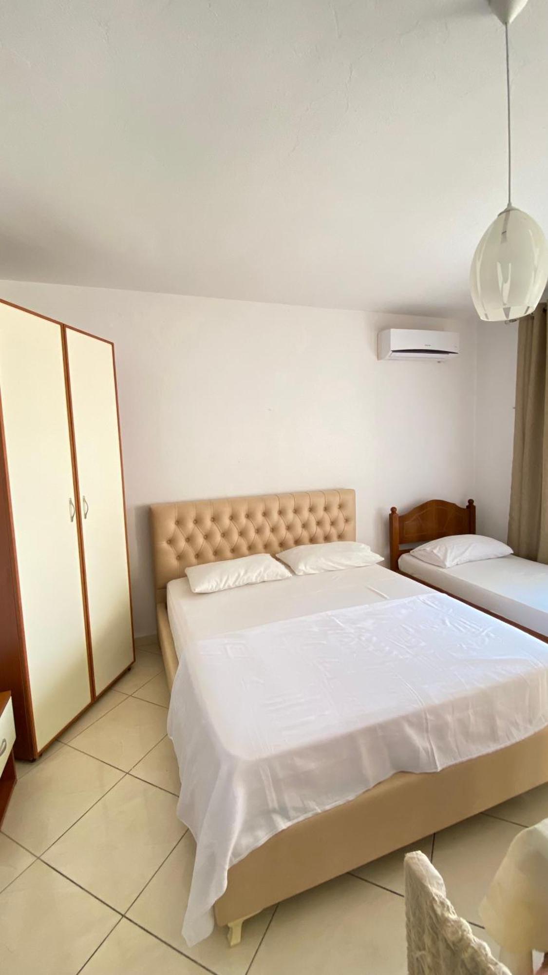 Apartament Radhime Vlorë Exterior foto