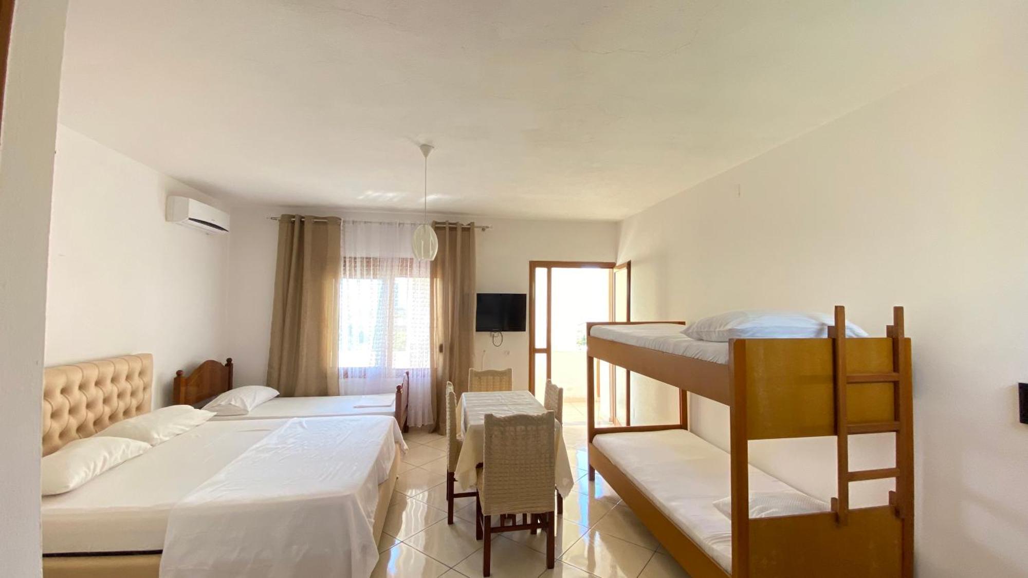 Apartament Radhime Vlorë Exterior foto