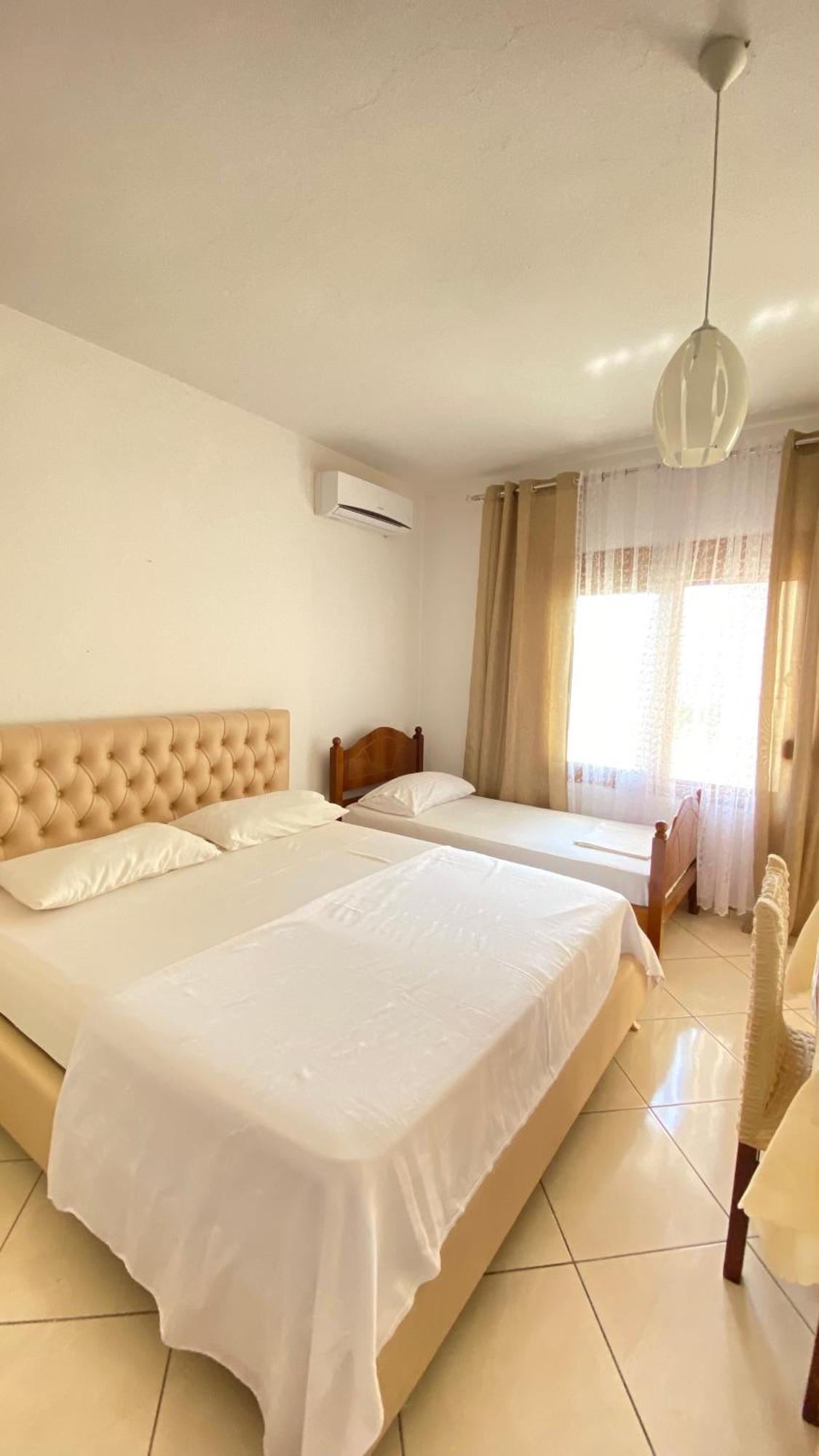 Apartament Radhime Vlorë Exterior foto