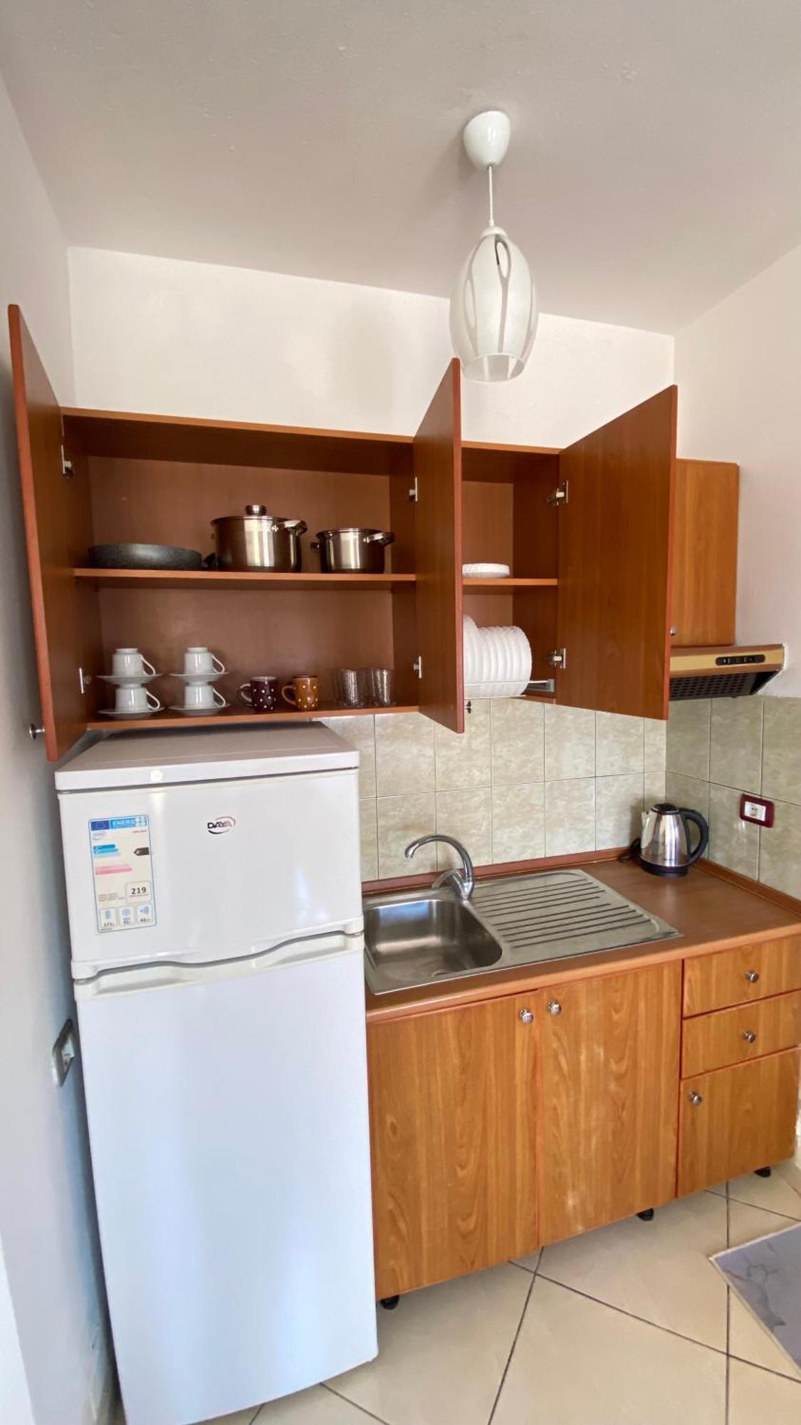 Apartament Radhime Vlorë Exterior foto