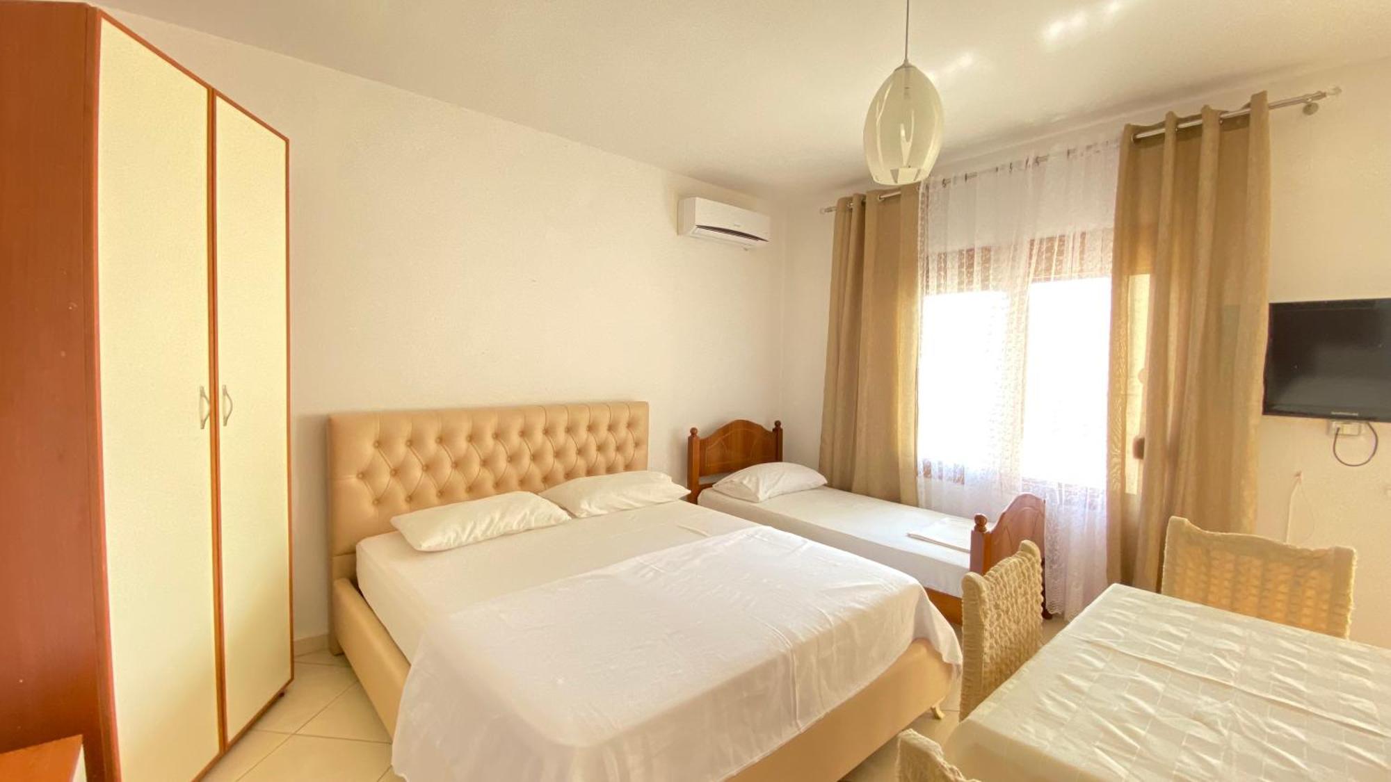 Apartament Radhime Vlorë Exterior foto